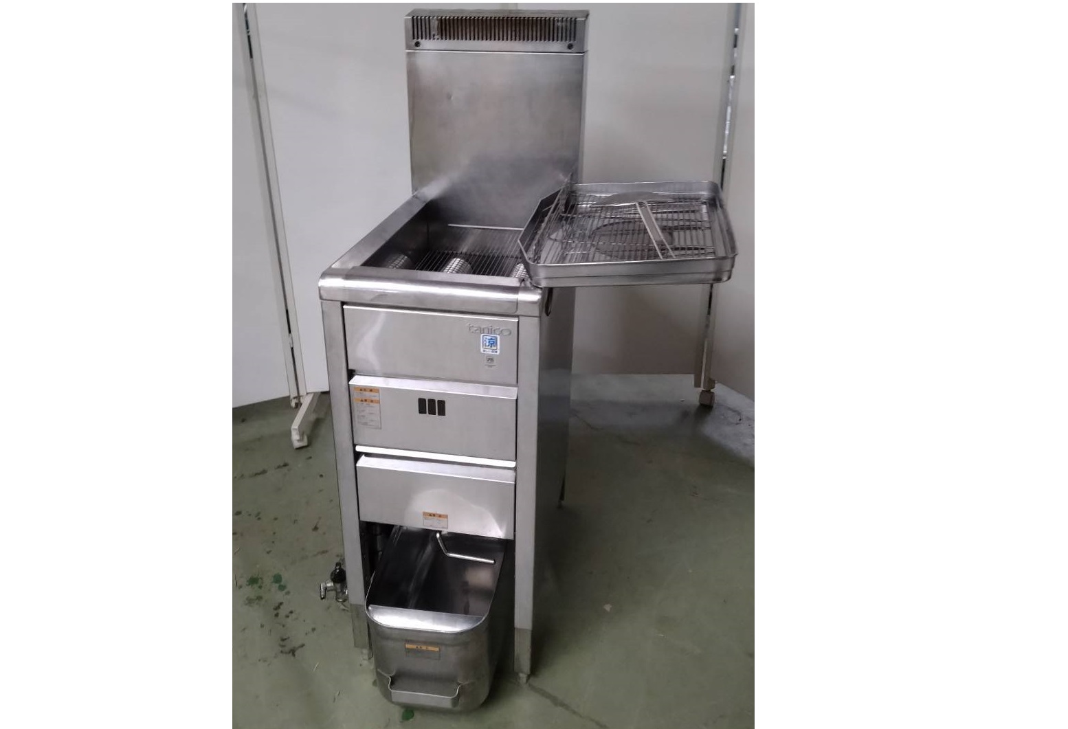 フライヤー（大） | 徳島のレンタル用品専門店 アートレント